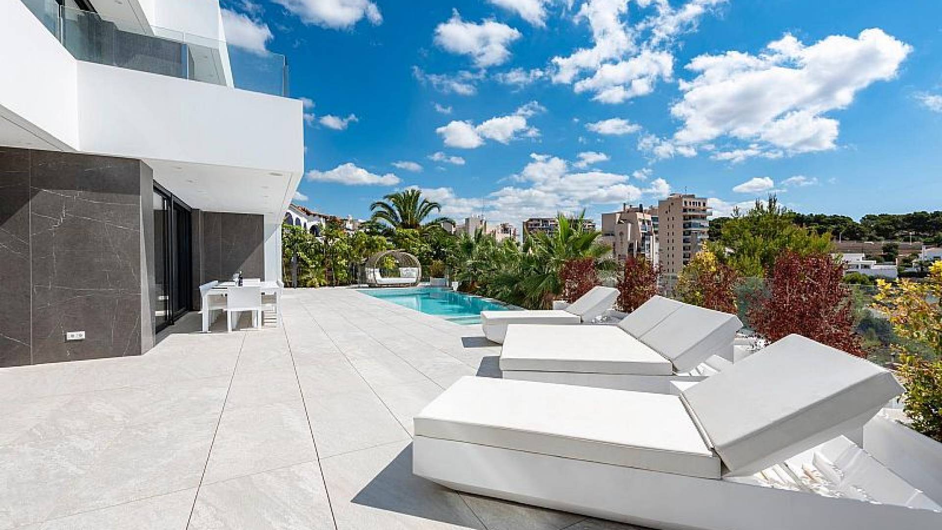 Neubau - Unabhängige Villa - Calpe