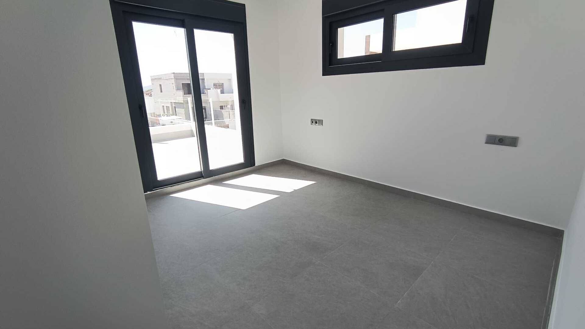 Neubau - Unabhängige Villa - Daya Nueva