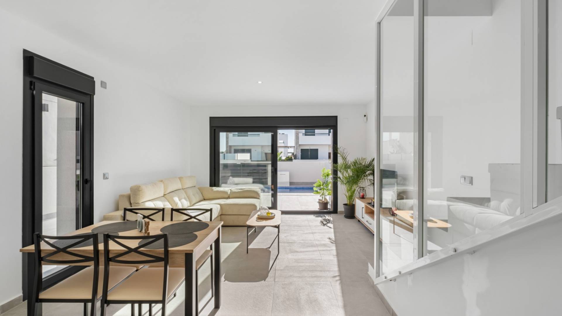 Neubau - Unabhängige Villa - Daya Nueva