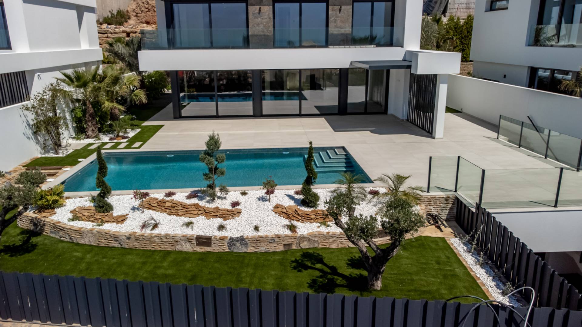 Neubau - Unabhängige Villa - Finestrat