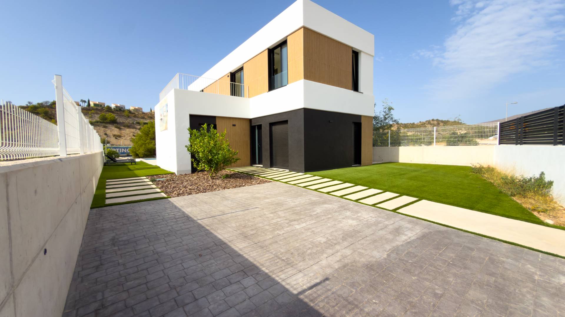 Neubau - Unabhängige Villa - Finestrat