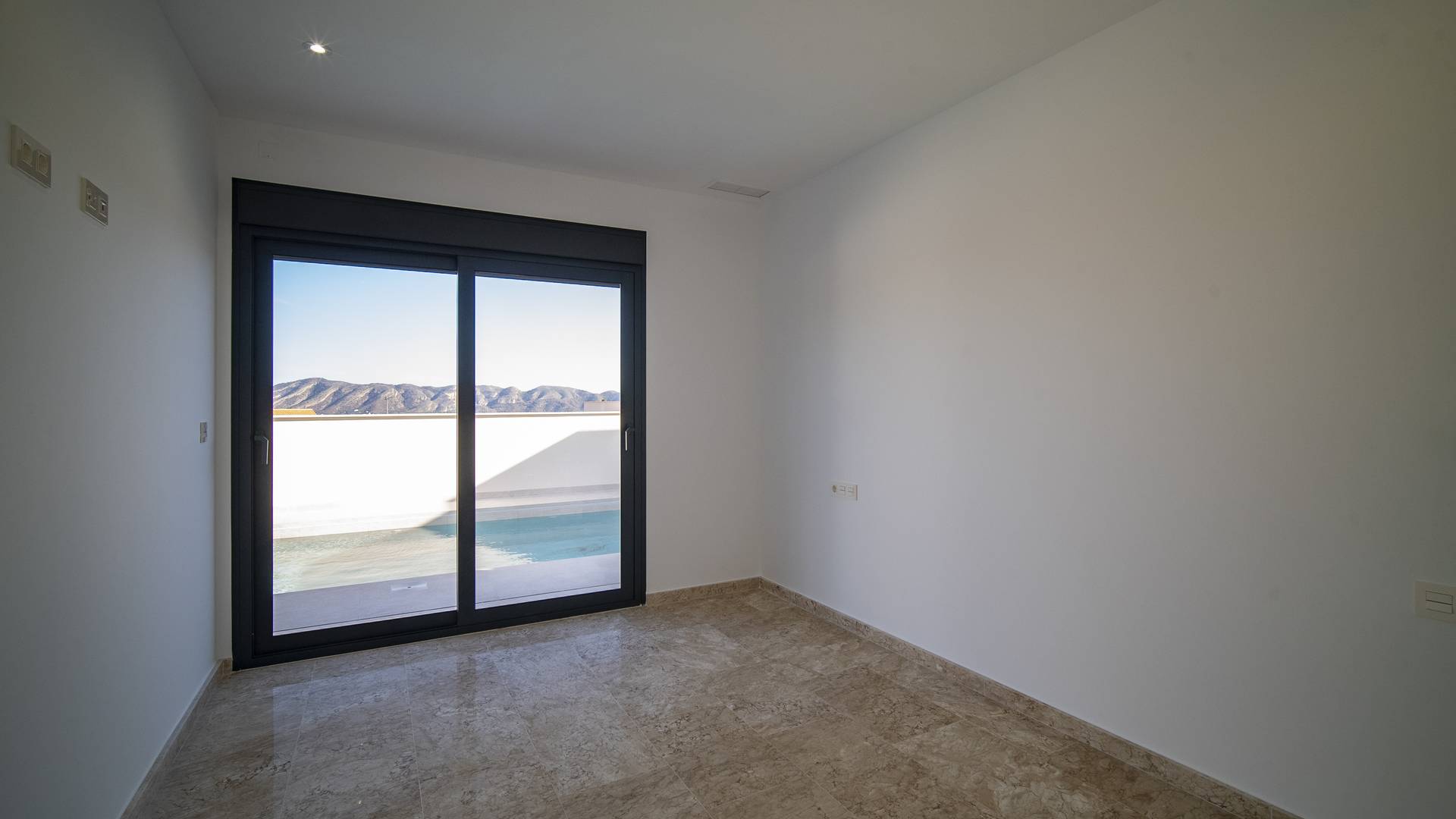 Neubau - Unabhängige Villa - La Nucía