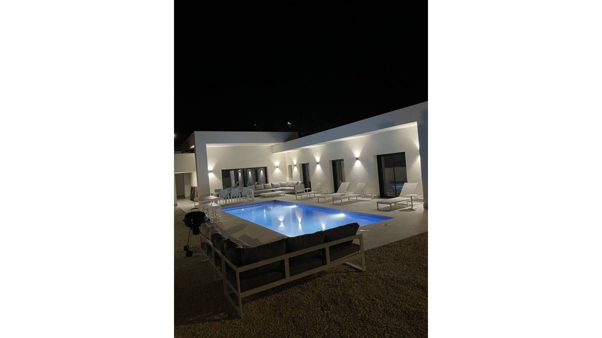 Neubau - Unabhängige Villa - La Romana