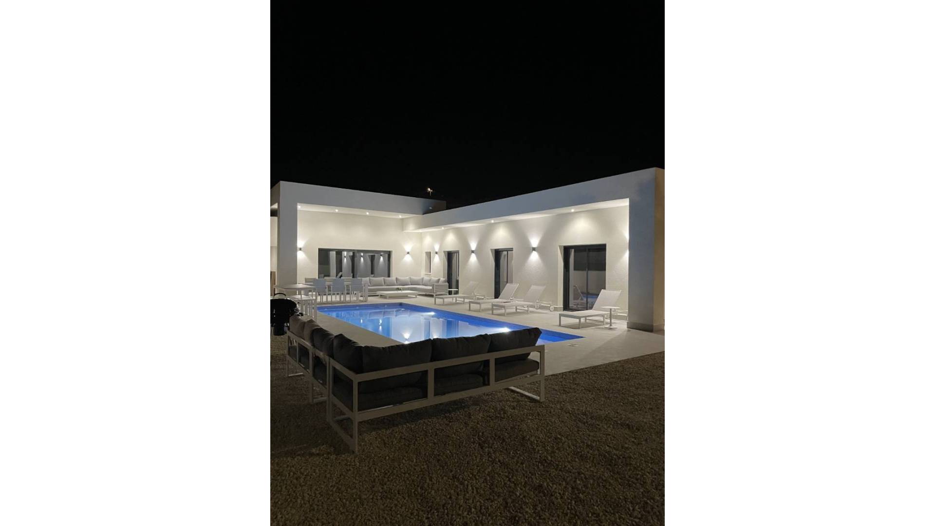 Neubau - Unabhängige Villa - La Romana