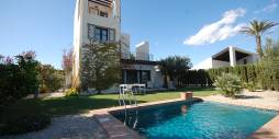 Neubau - Unabhängige Villa - Peraleja Golf
