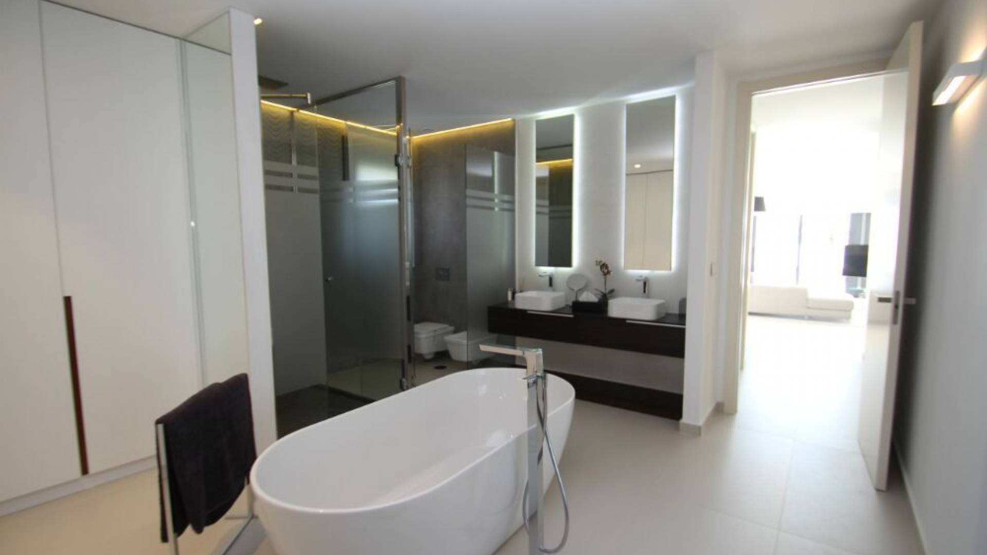 Neubau - Unabhängige Villa - San Miguel de Salinas - 