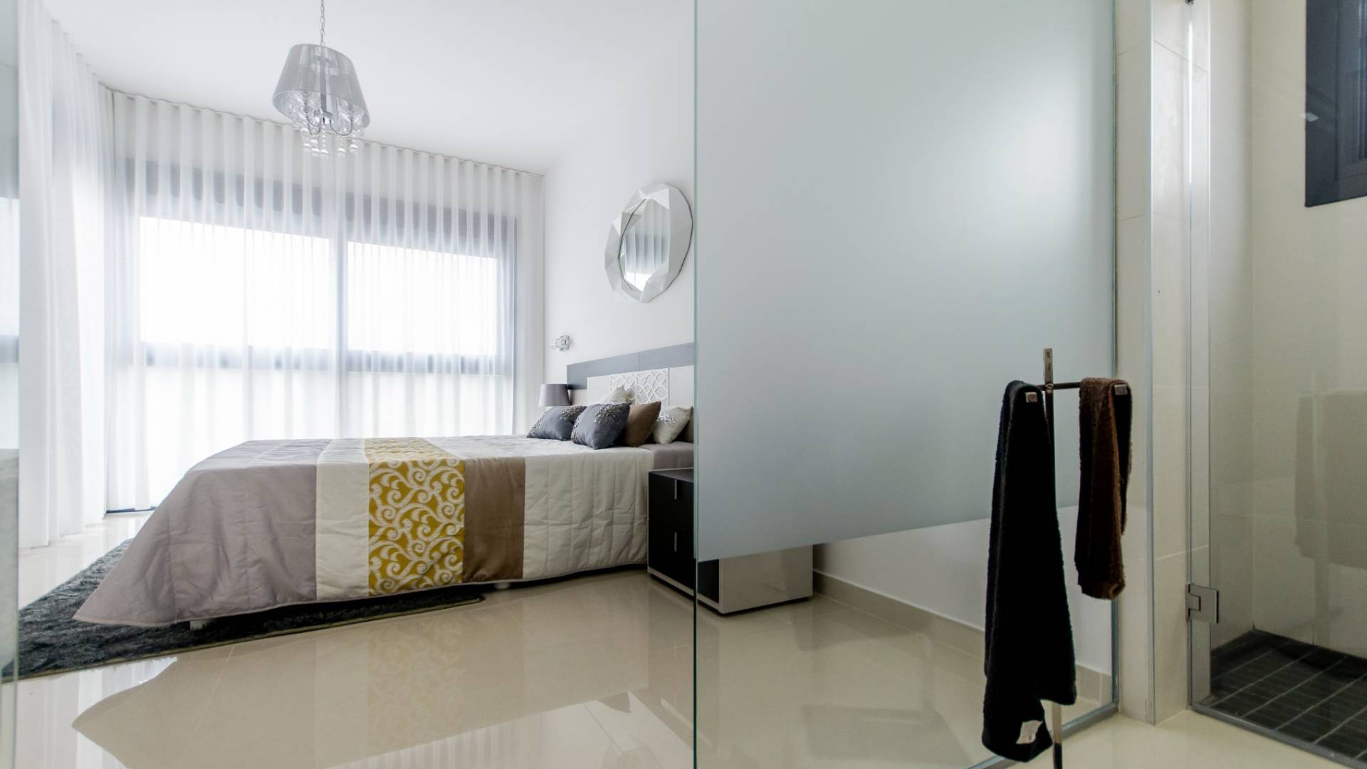 Neubau - Unabhängige Villa - San Miguel de Salinas - 