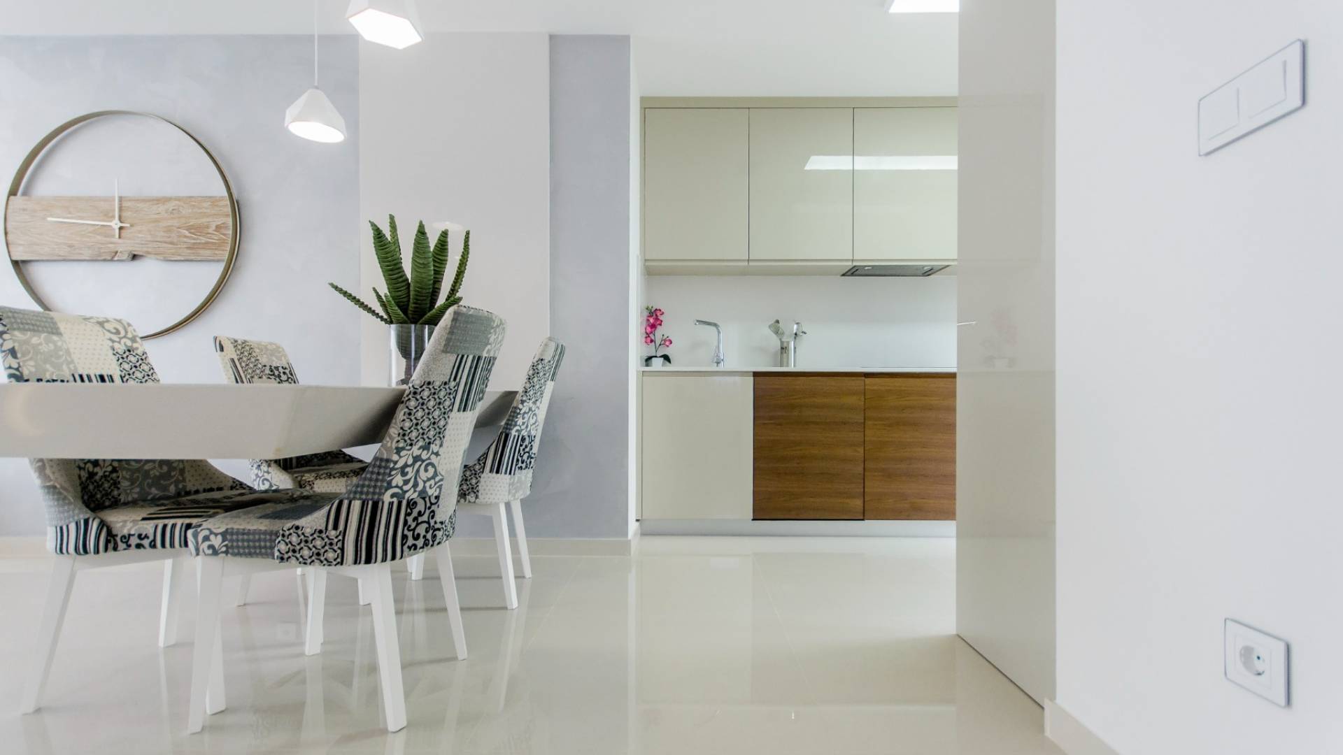 Neubau - Unabhängige Villa - San Miguel de Salinas - 