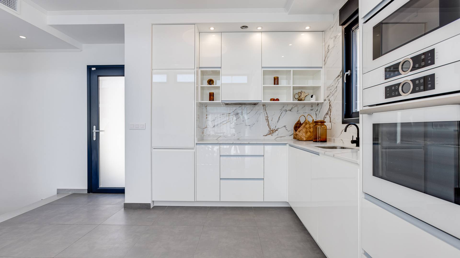 Neubau - Unabhängige Villa - Torrevieja - La Mata