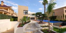 Neubau - Unabhängige Villa - Torrevieja