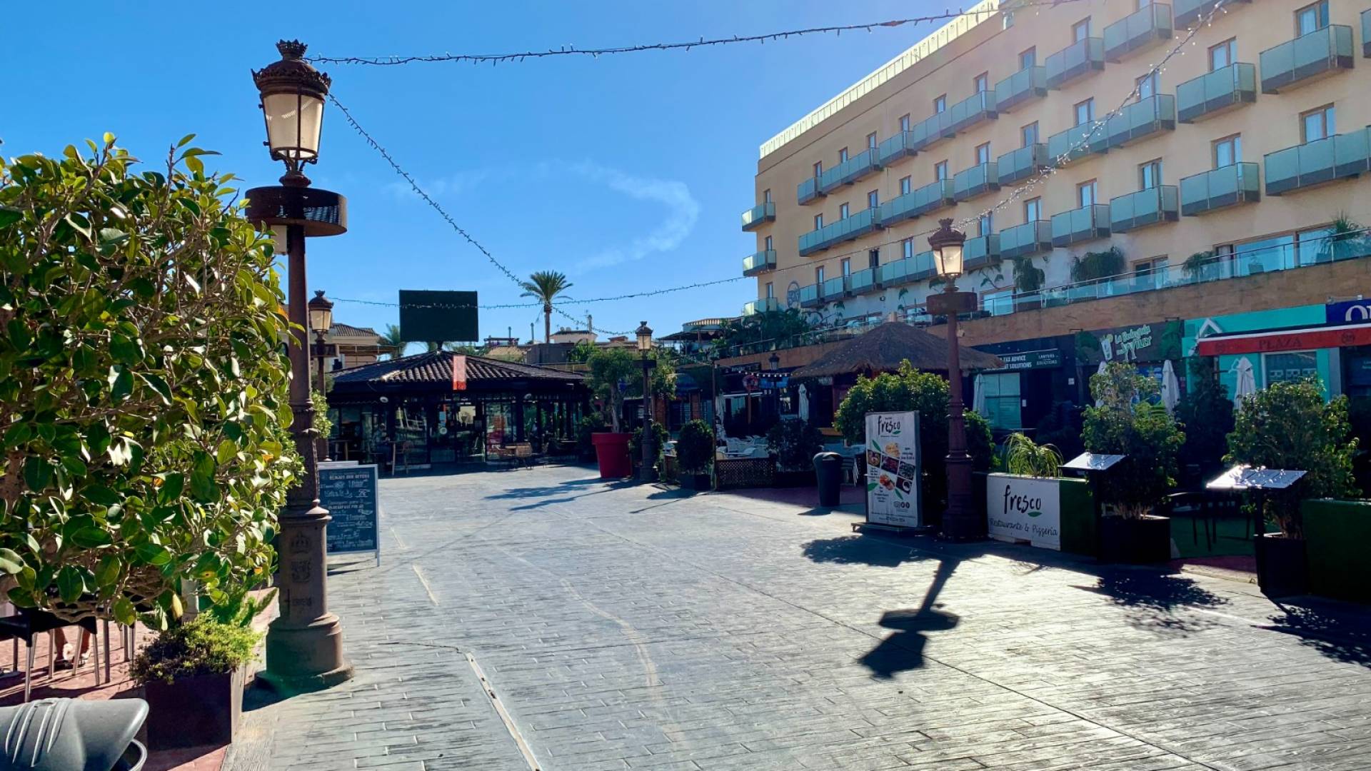 Neubau - Unabhängige Villa - 