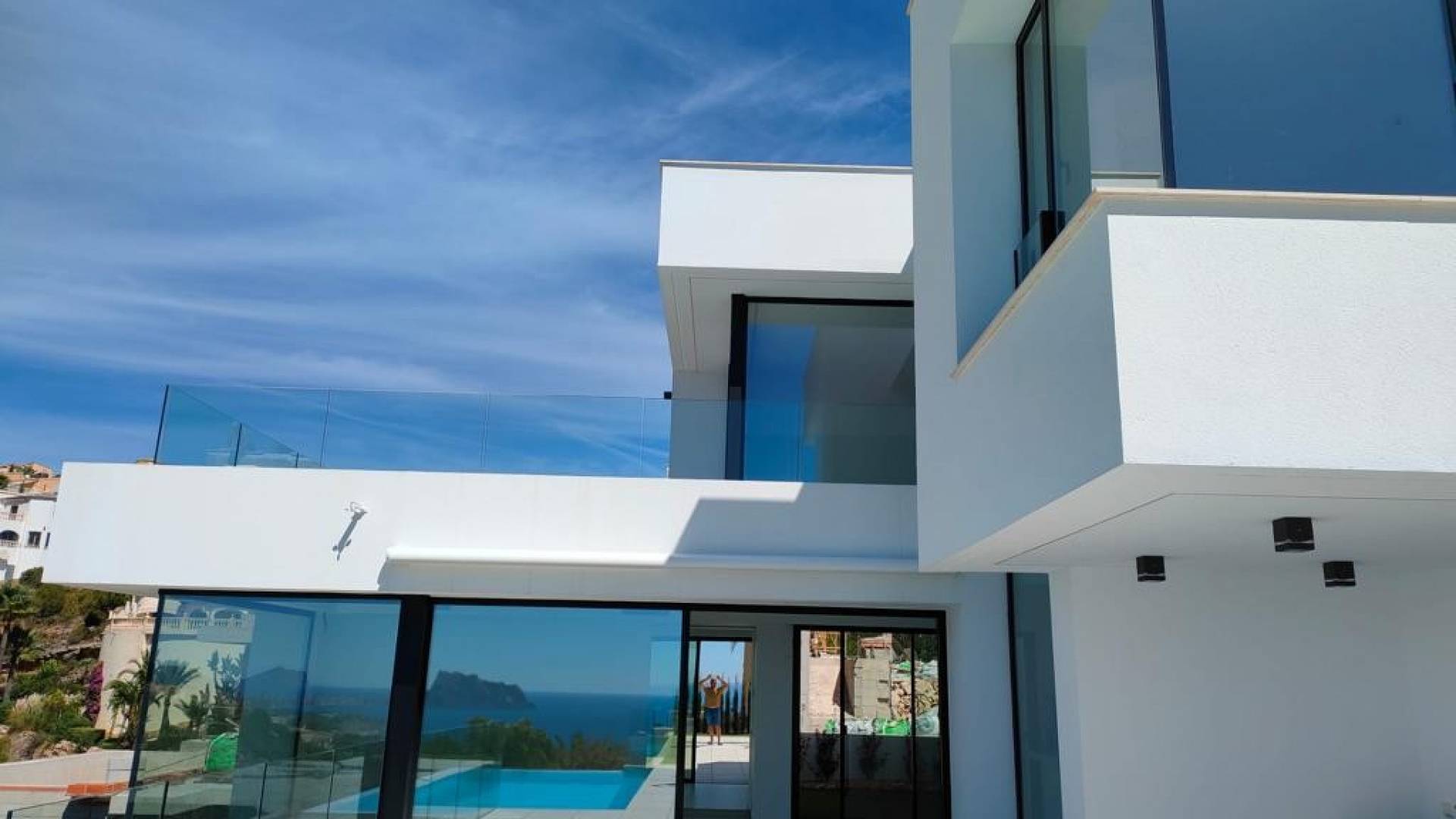 Neubau - Unabhängige Villa - 