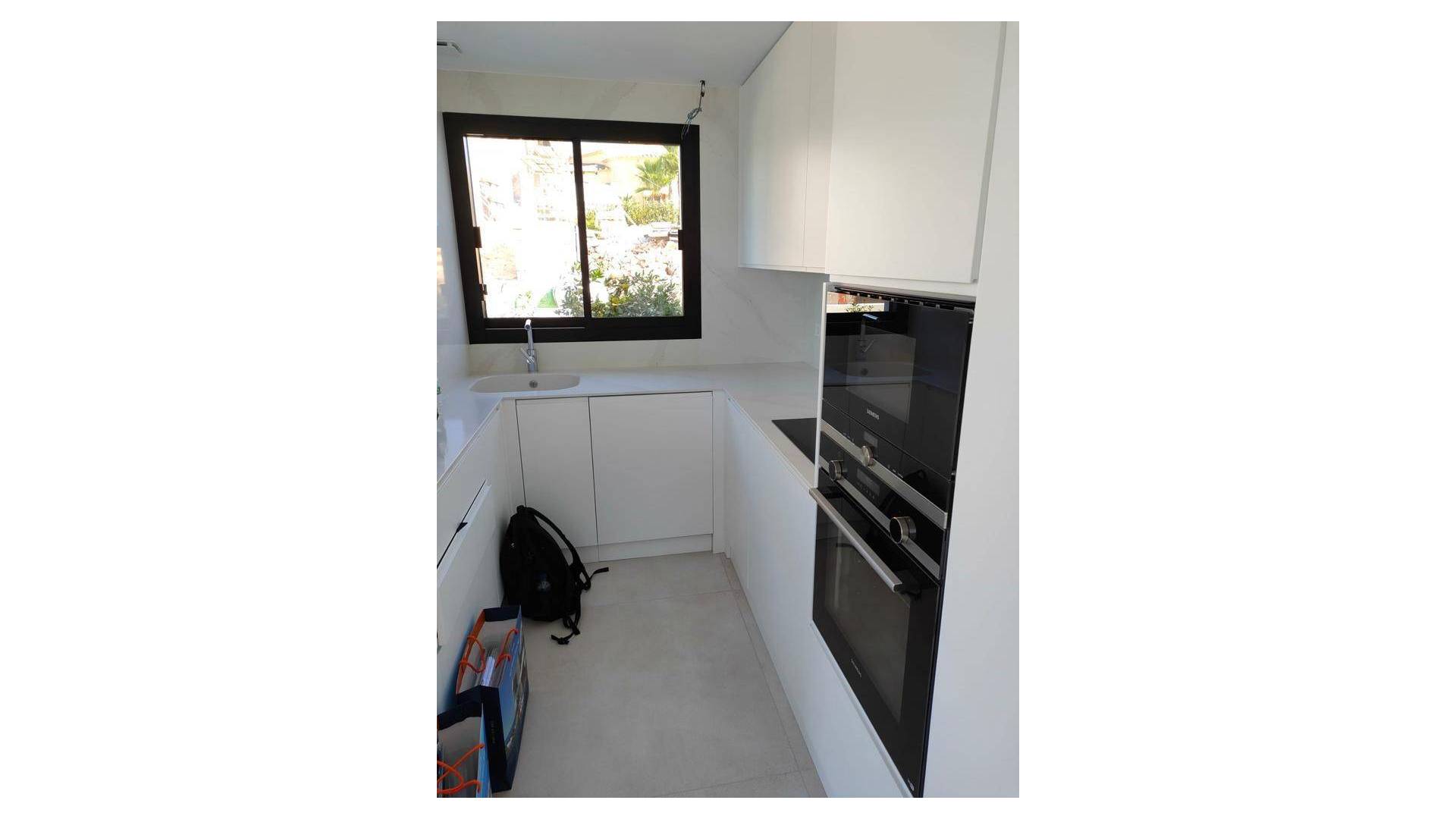 Neubau - Unabhängige Villa - 