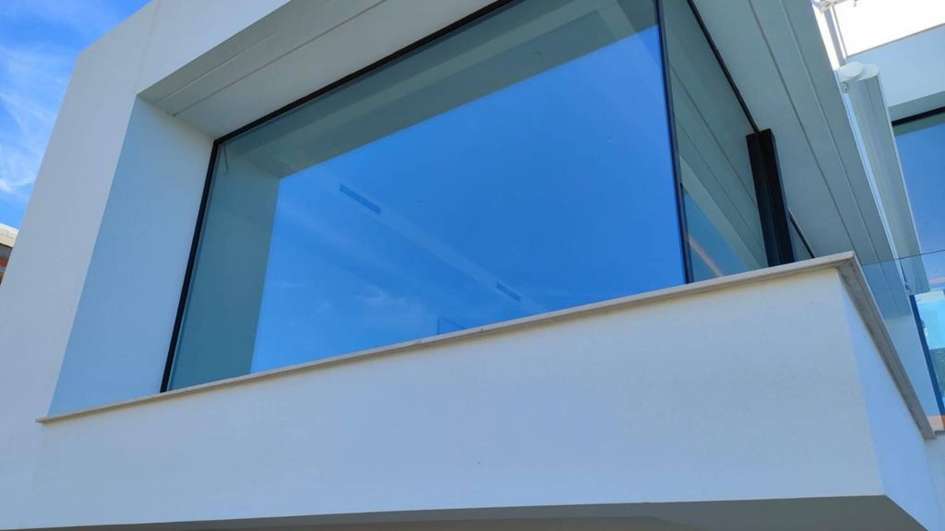 Neubau - Unabhängige Villa - 