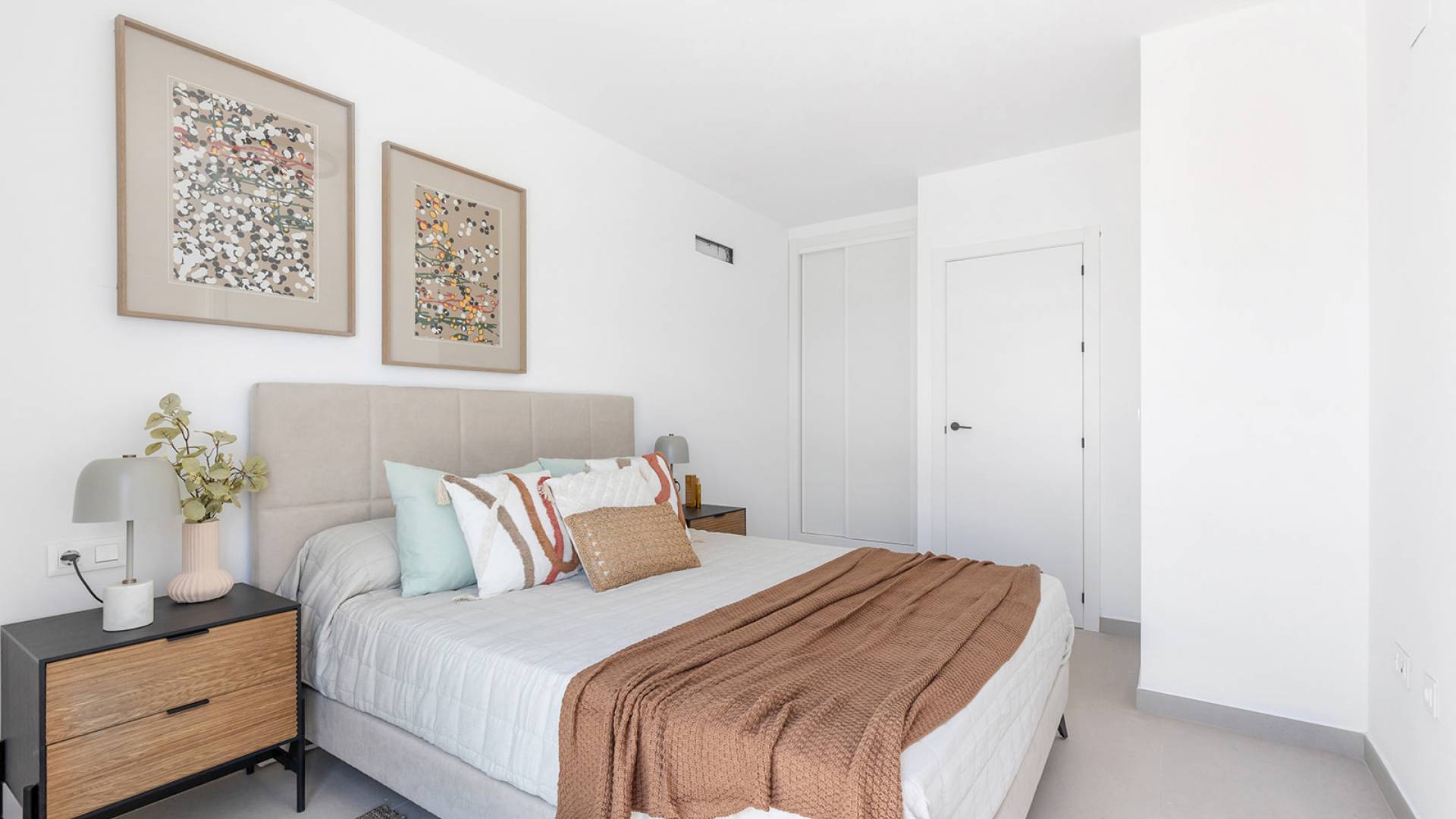 Neubau - Villa / Doppelhaushälfte - Rafal