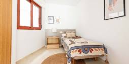 Neubau - Wohnung - Jerónimo y Avileses