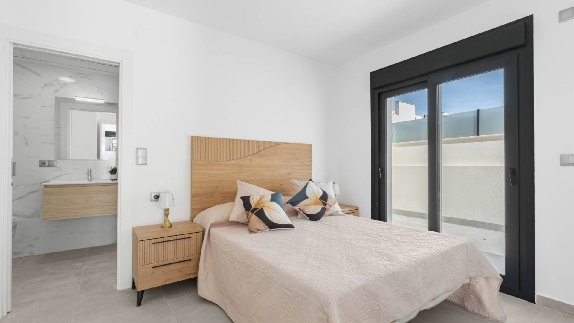 New Build - Independent villa - Daya Nueva