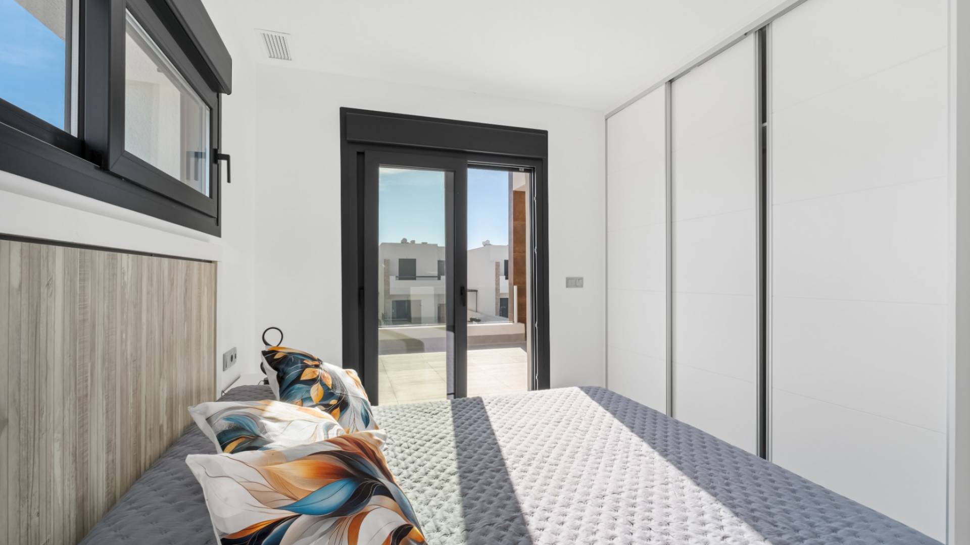 New Build - Independent villa - Daya Nueva