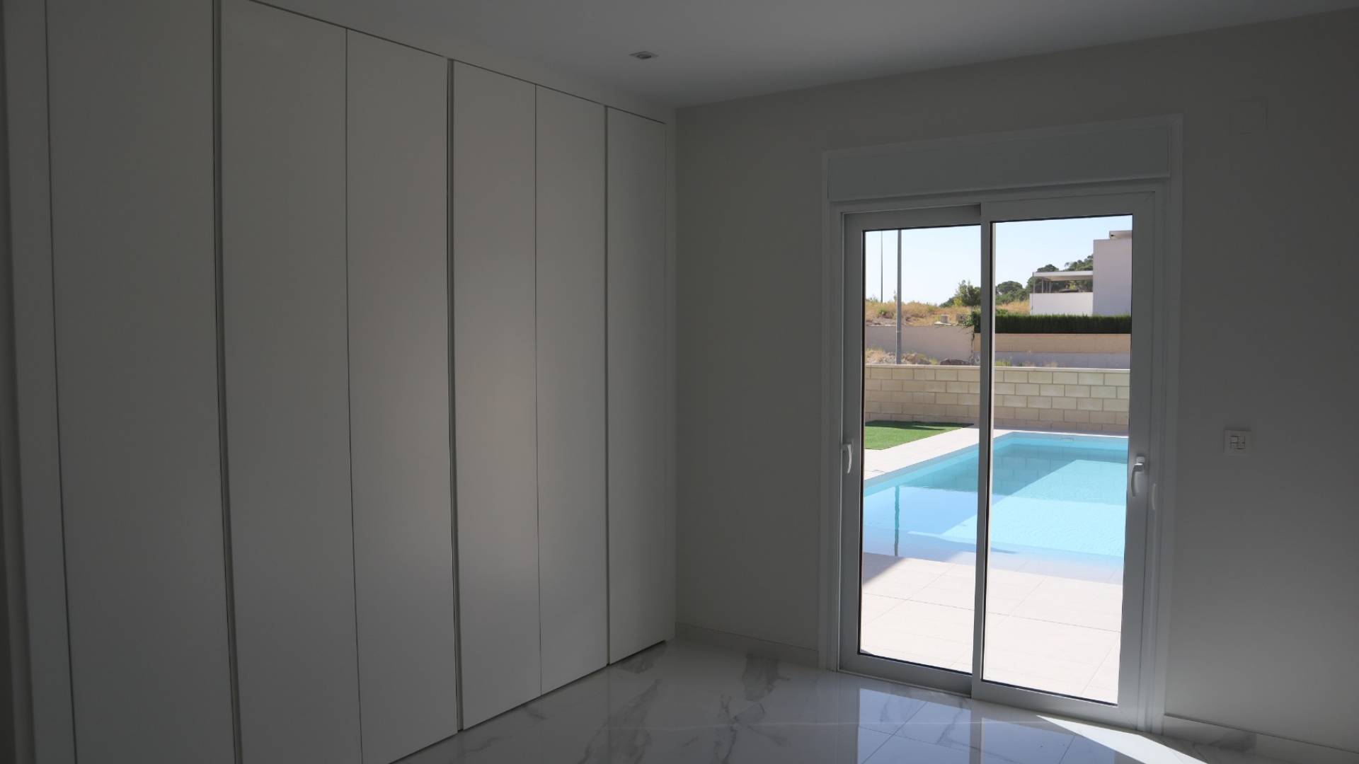 New Build - Independent villa - La Romana