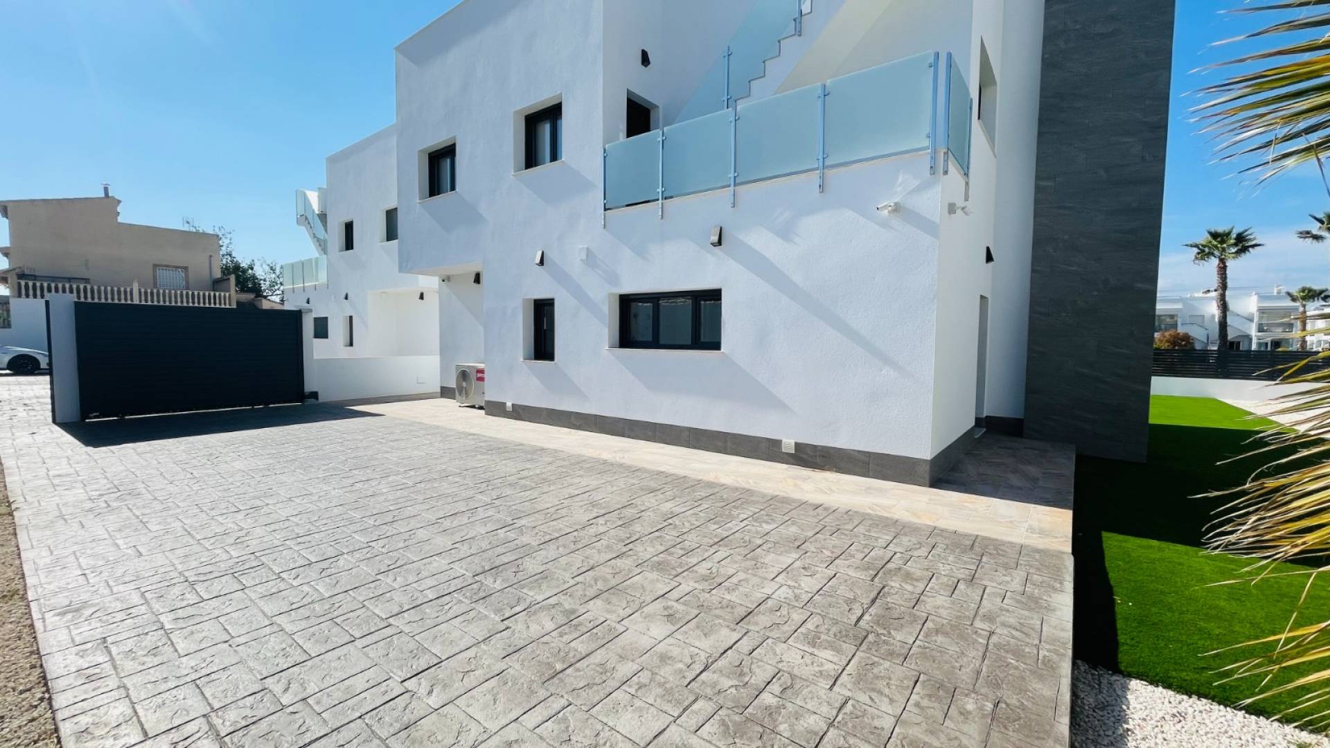 New Build - Independent villa - Torrevieja