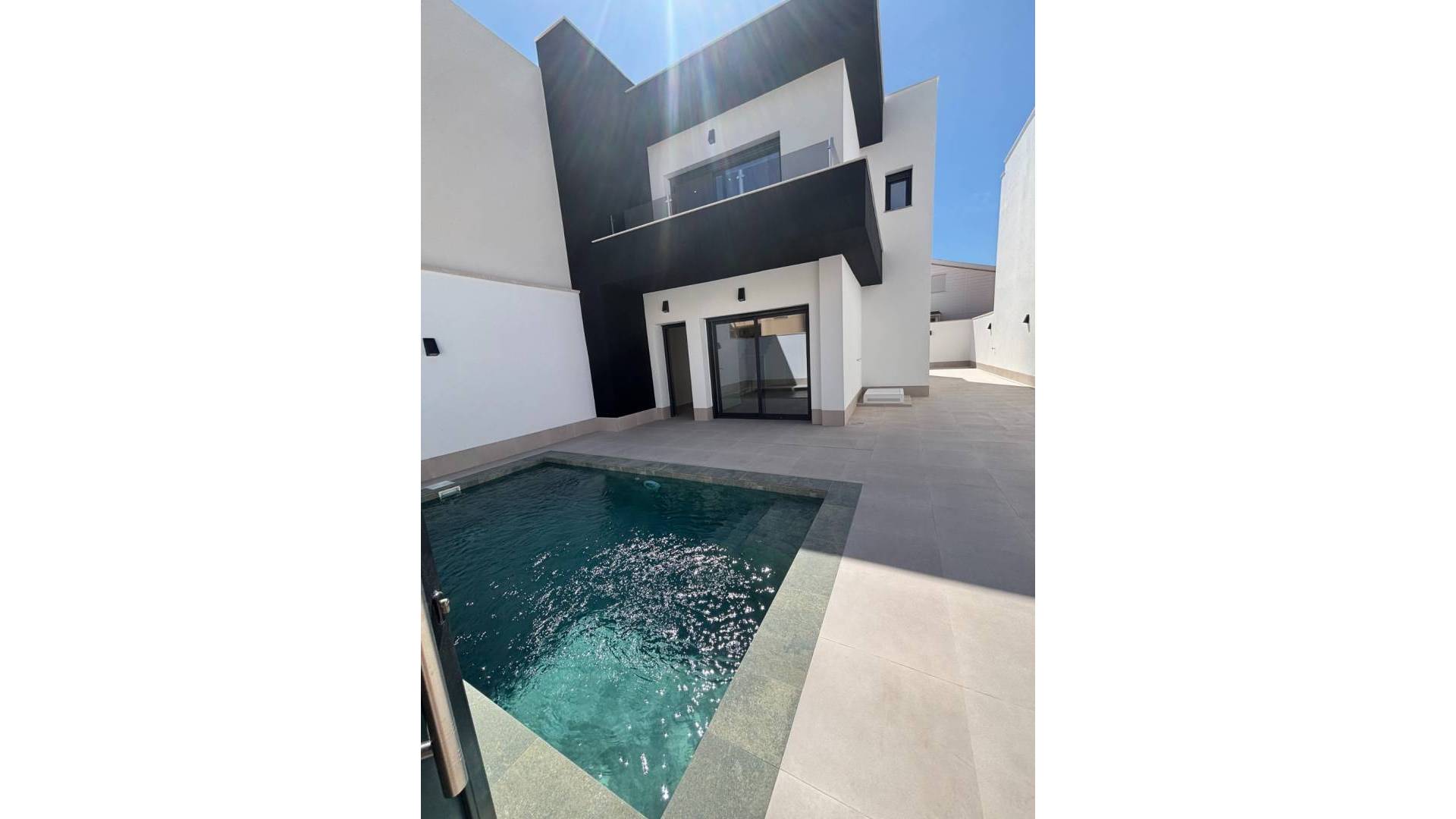 New Build - Villa / Semi detached - Almoradi - Las Heredades