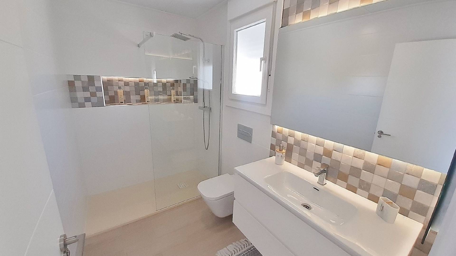 Nieuw gebouw - Halfvrijstaand - 