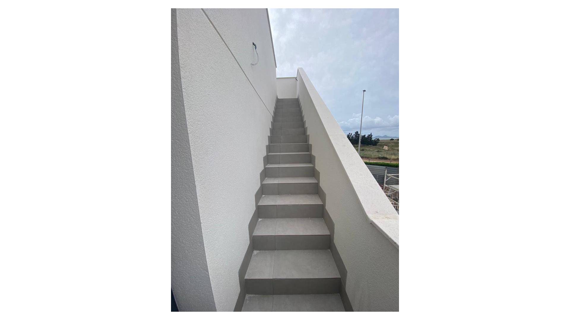 Nieuw gebouw - Halfvrijstaande villa - Los Alcázares