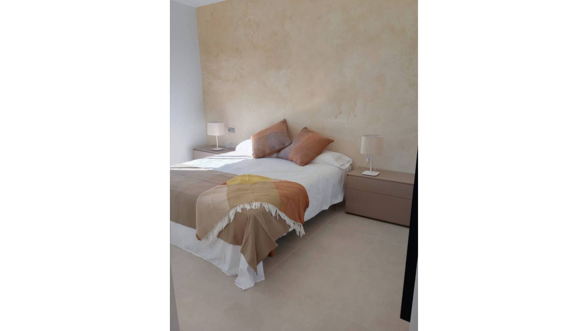 Nieuw gebouw - Losgemaakt - 