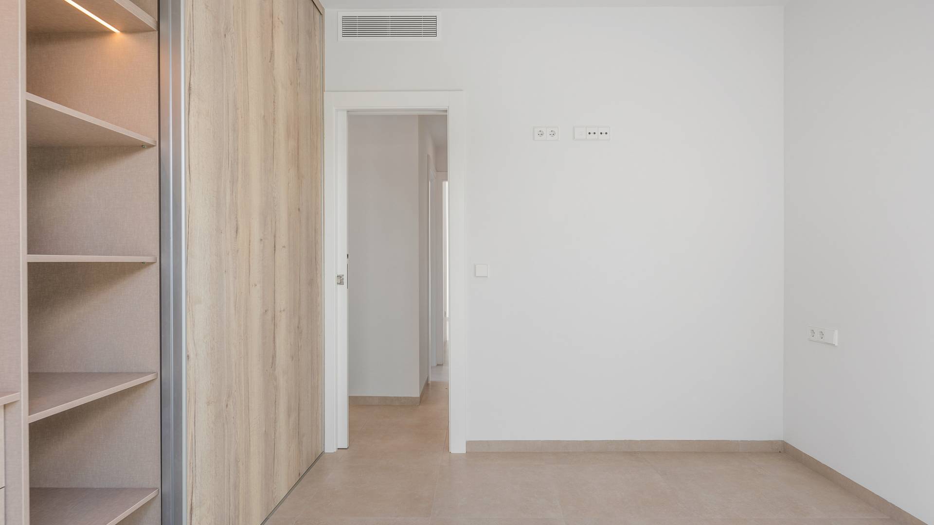 Nieuw gebouw - Losgemaakt - 