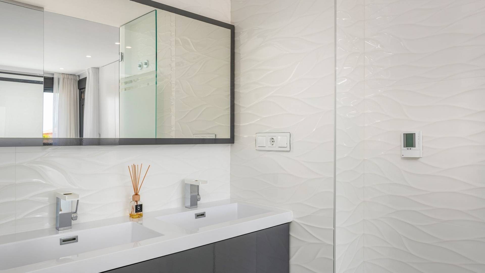 Nieuw gebouw - Onafhankelijke villa - La Manga del Mar Menor - 