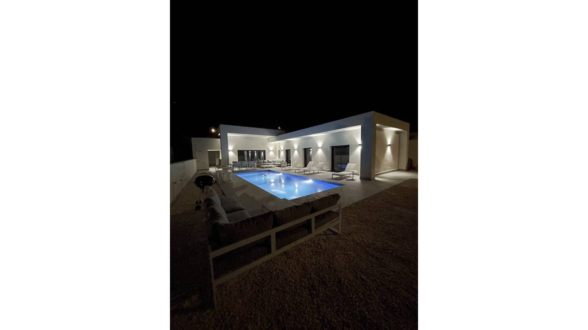 Nieuw gebouw - Onafhankelijke villa - La Romana