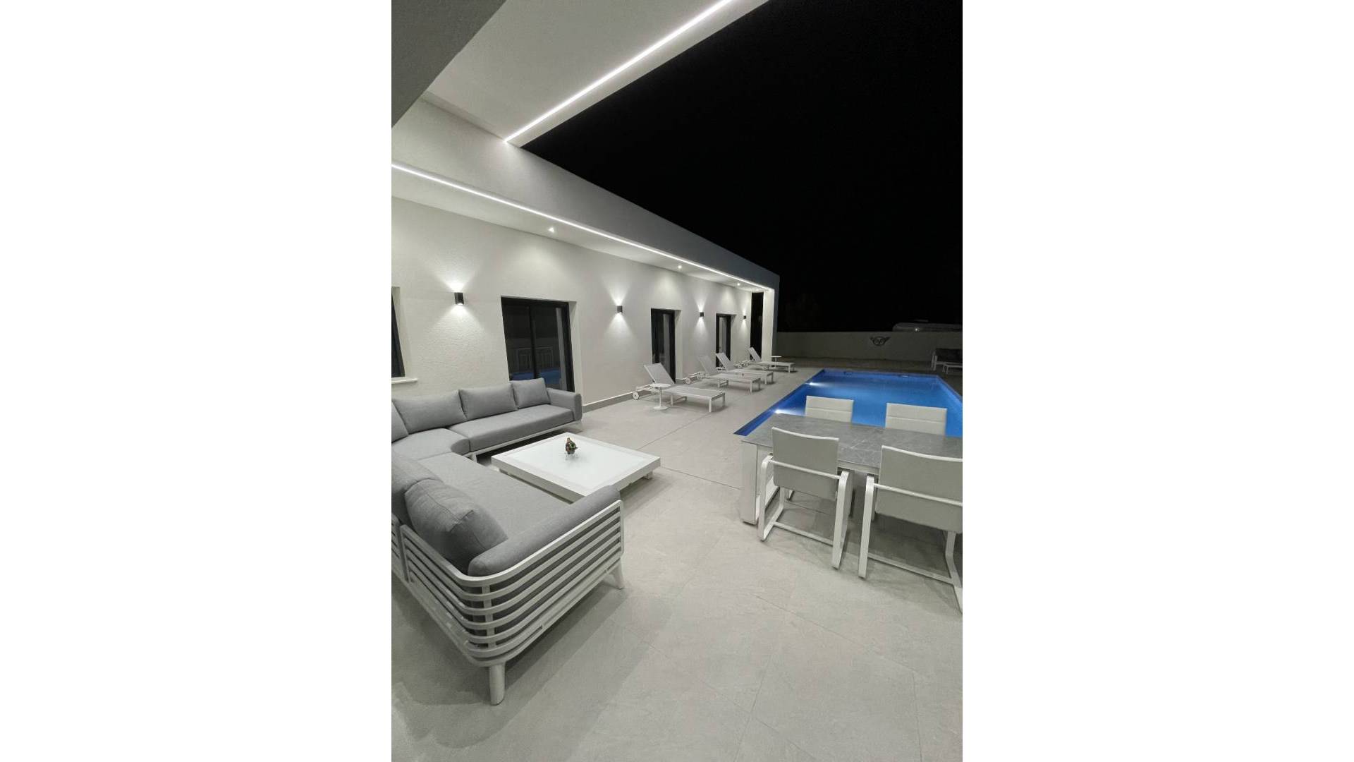 Nieuw gebouw - Onafhankelijke villa - La Romana