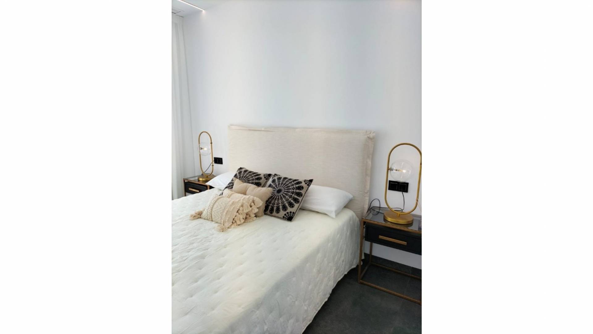 Nieuw gebouw - Onafhankelijke villa - Orihuela Costa - Villamartín