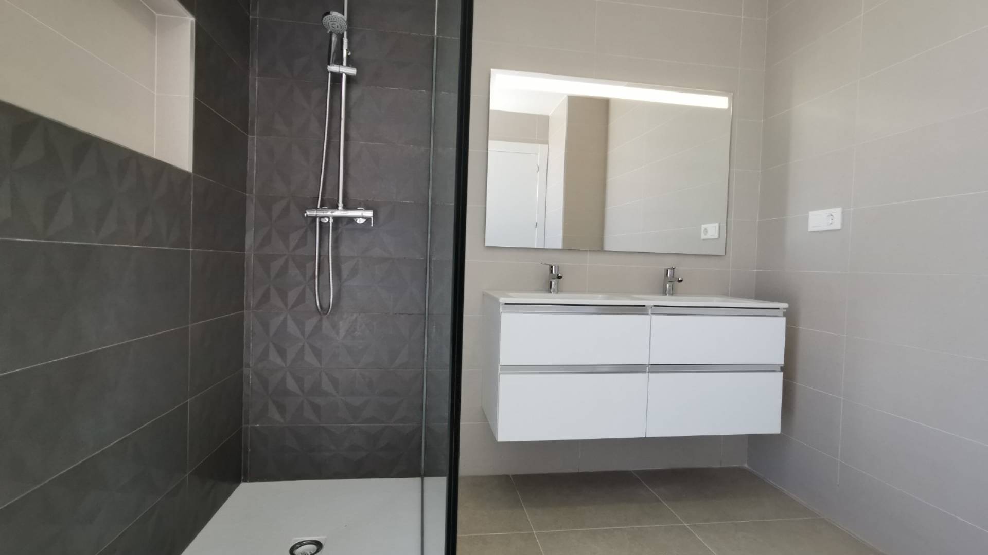 Nieuw gebouw - Onafhankelijke villa - Polop