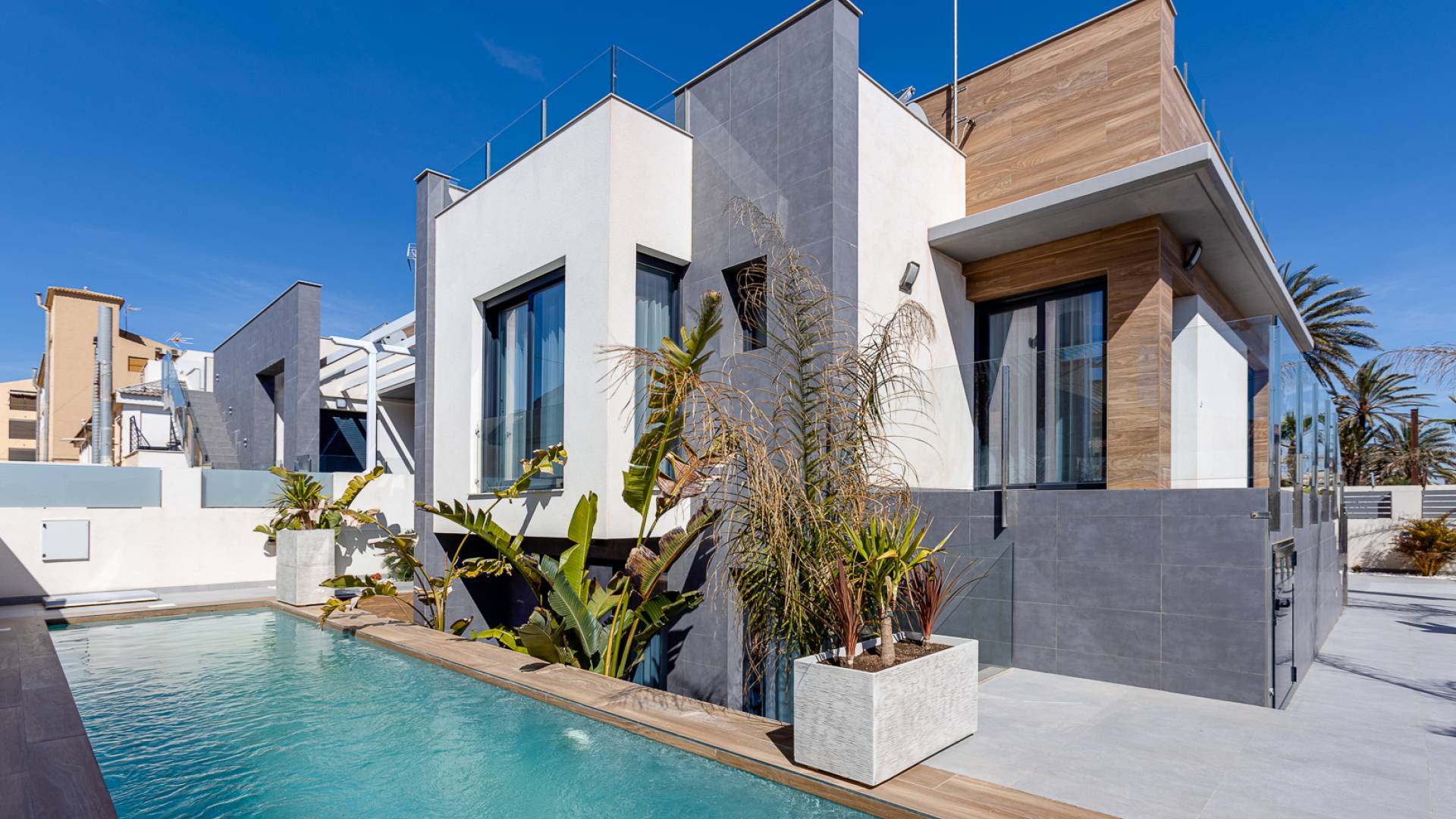 Nieuw gebouw - Onafhankelijke villa - Torrevieja - La Mata