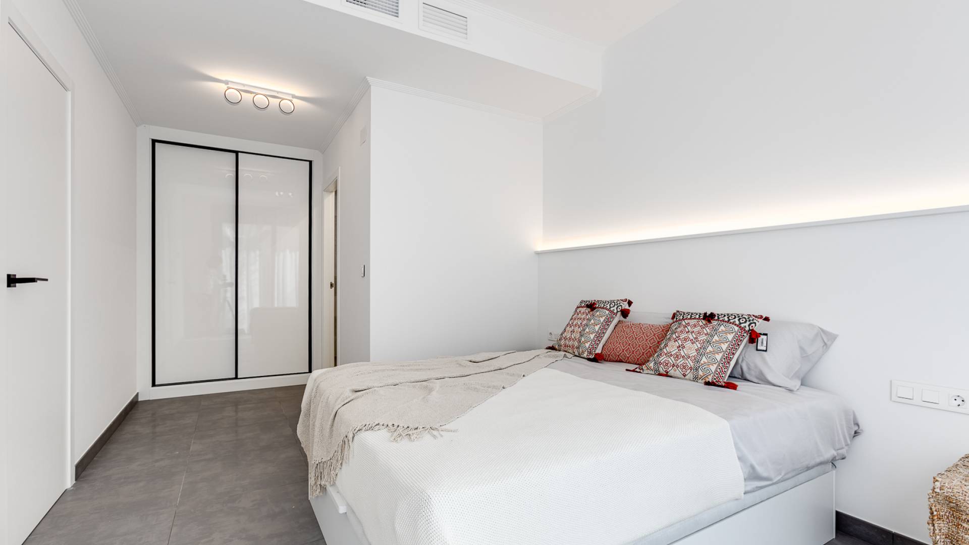 Nieuw gebouw - Onafhankelijke villa - Torrevieja - La Mata