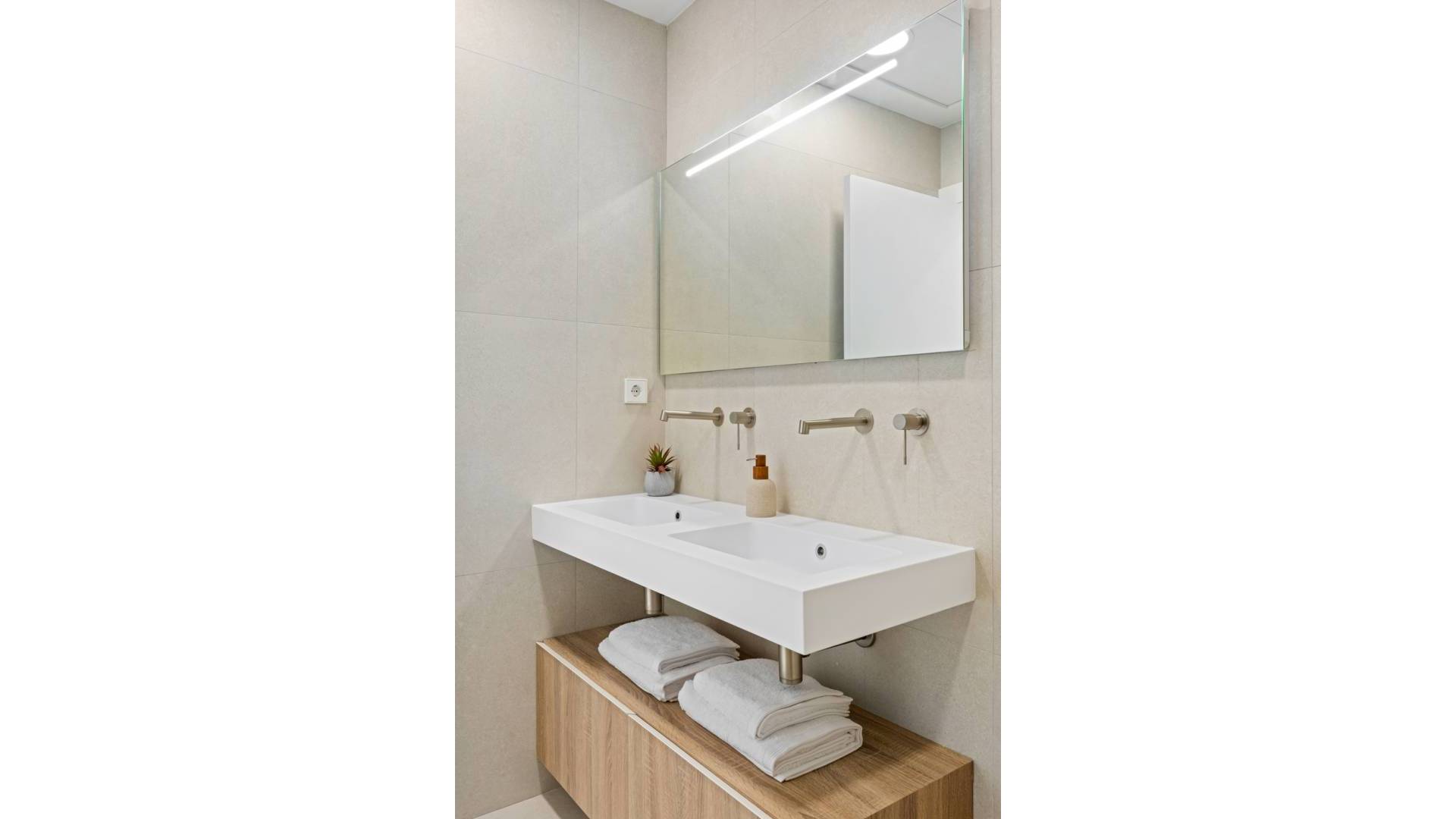 Nieuw gebouw - Onafhankelijke villa - 