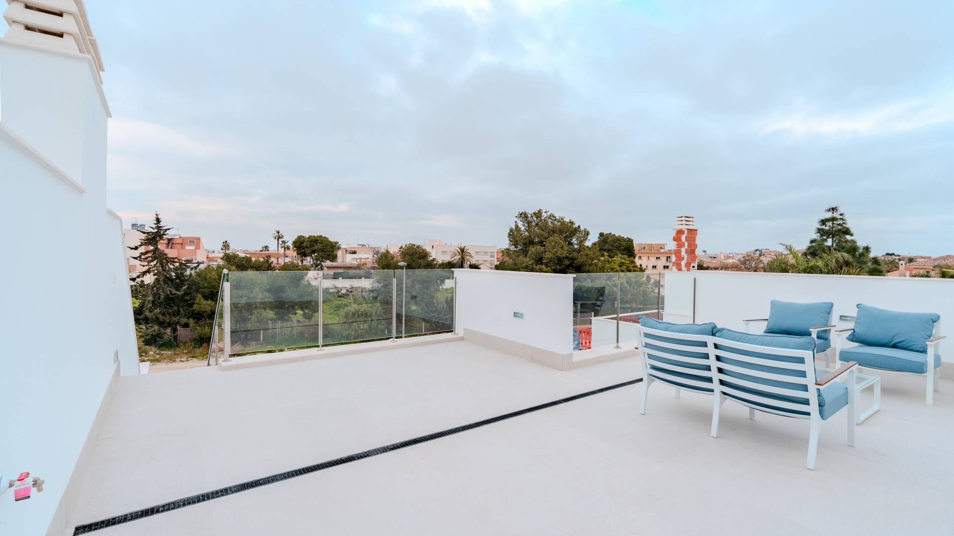 Nieuw gebouw - Onafhankelijke villa - 
