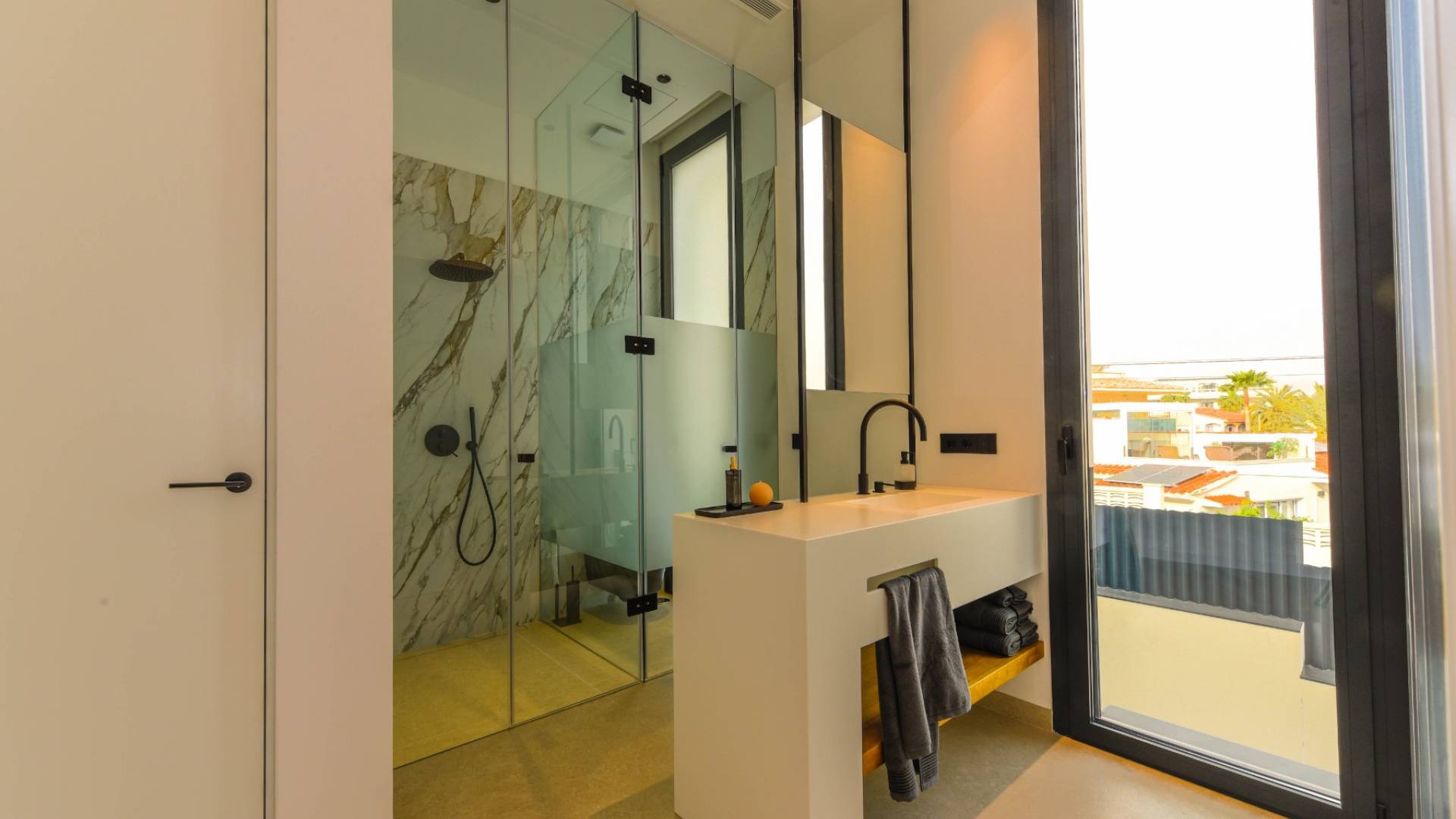 Nouvelle construction - Villa indépendante - Albir