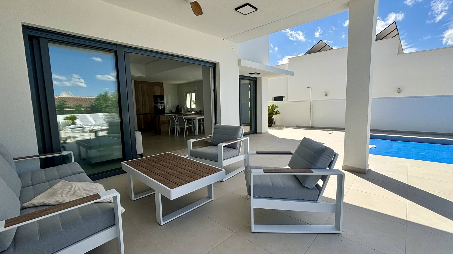 Nouvelle construction - Villa indépendante - Benijofar