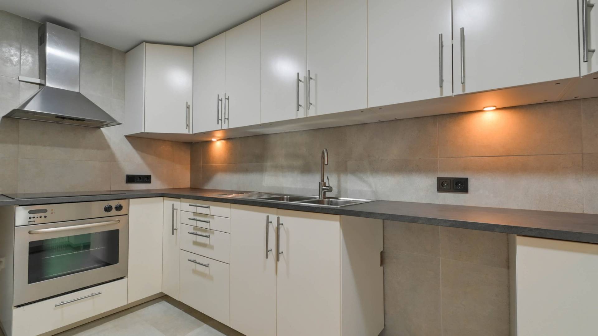 Nouvelle construction - Villa indépendante - Benissa