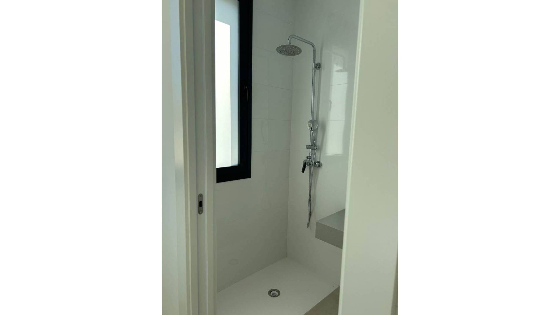 Nouvelle construction - Villa indépendante - El Campello