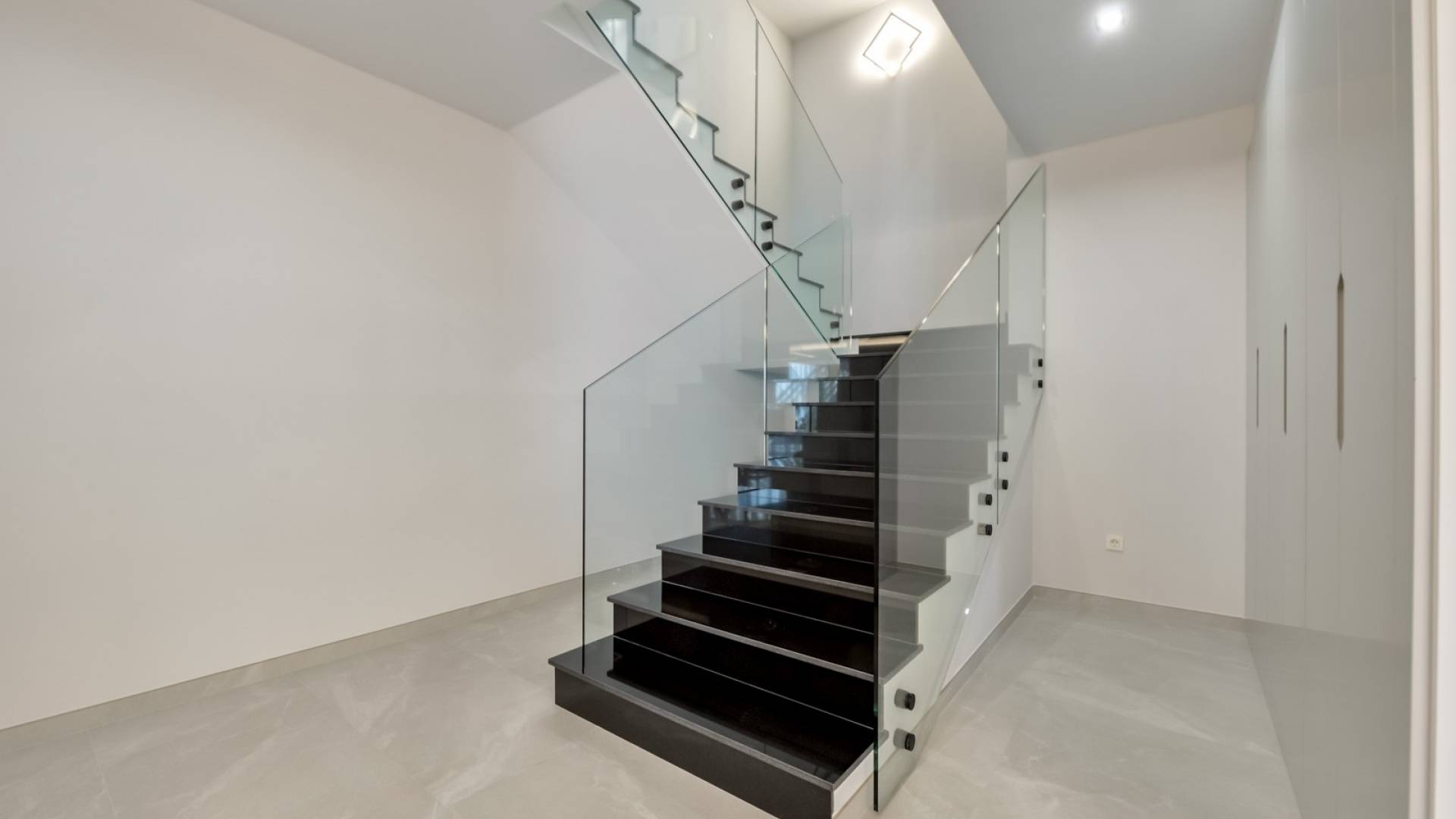 Nouvelle construction - Villa indépendante - Finestrat - Finestrat Urbanizaciones