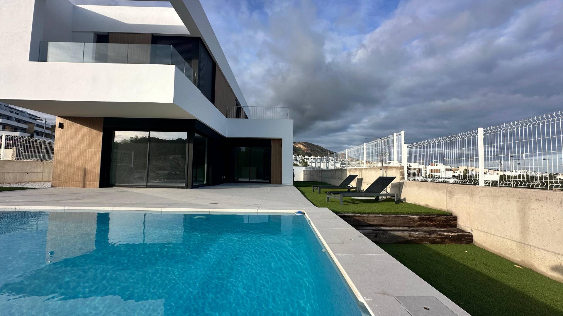 Nouvelle construction - Villa indépendante - Finestrat