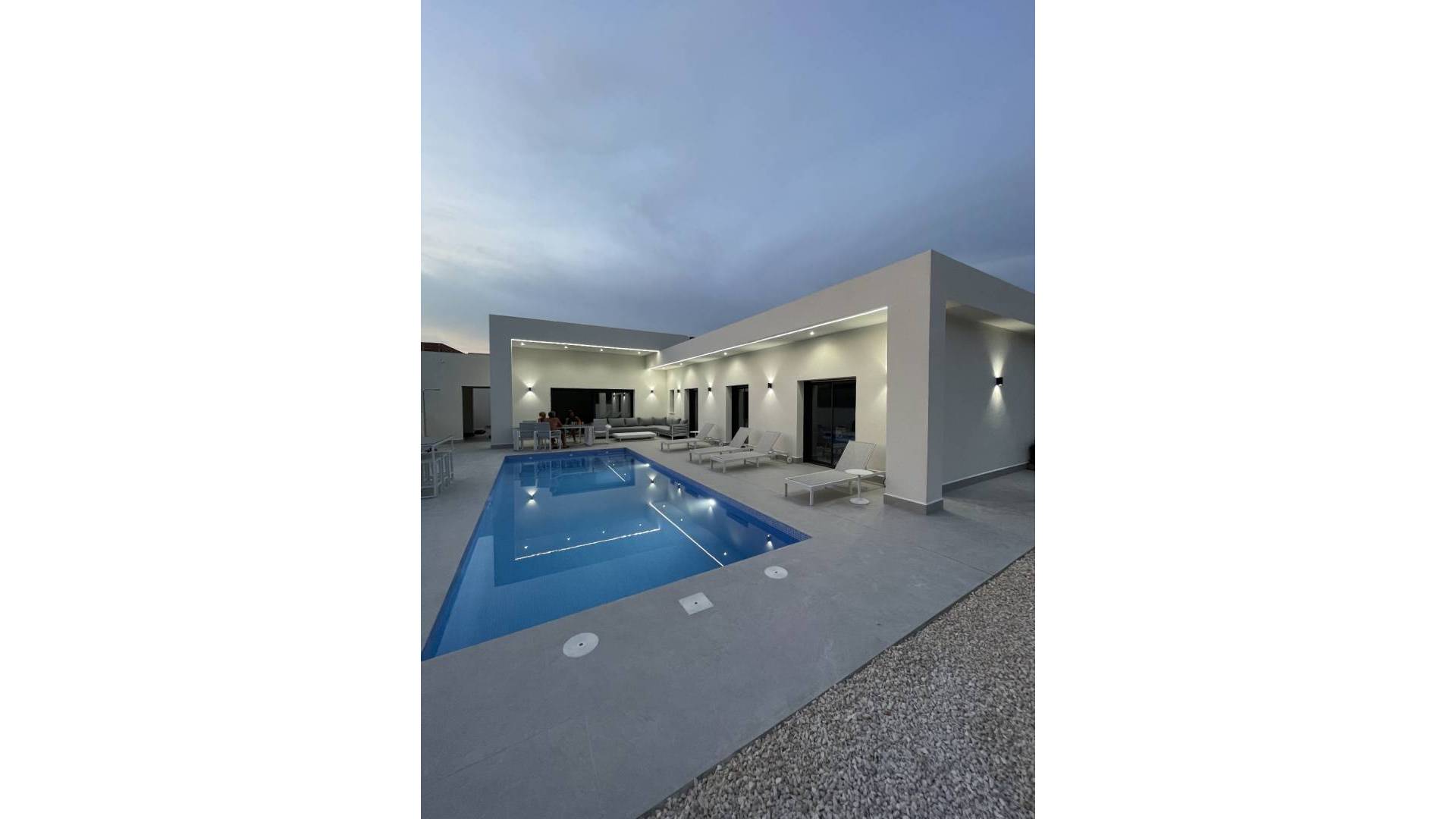Nouvelle construction - Villa indépendante - La Romana