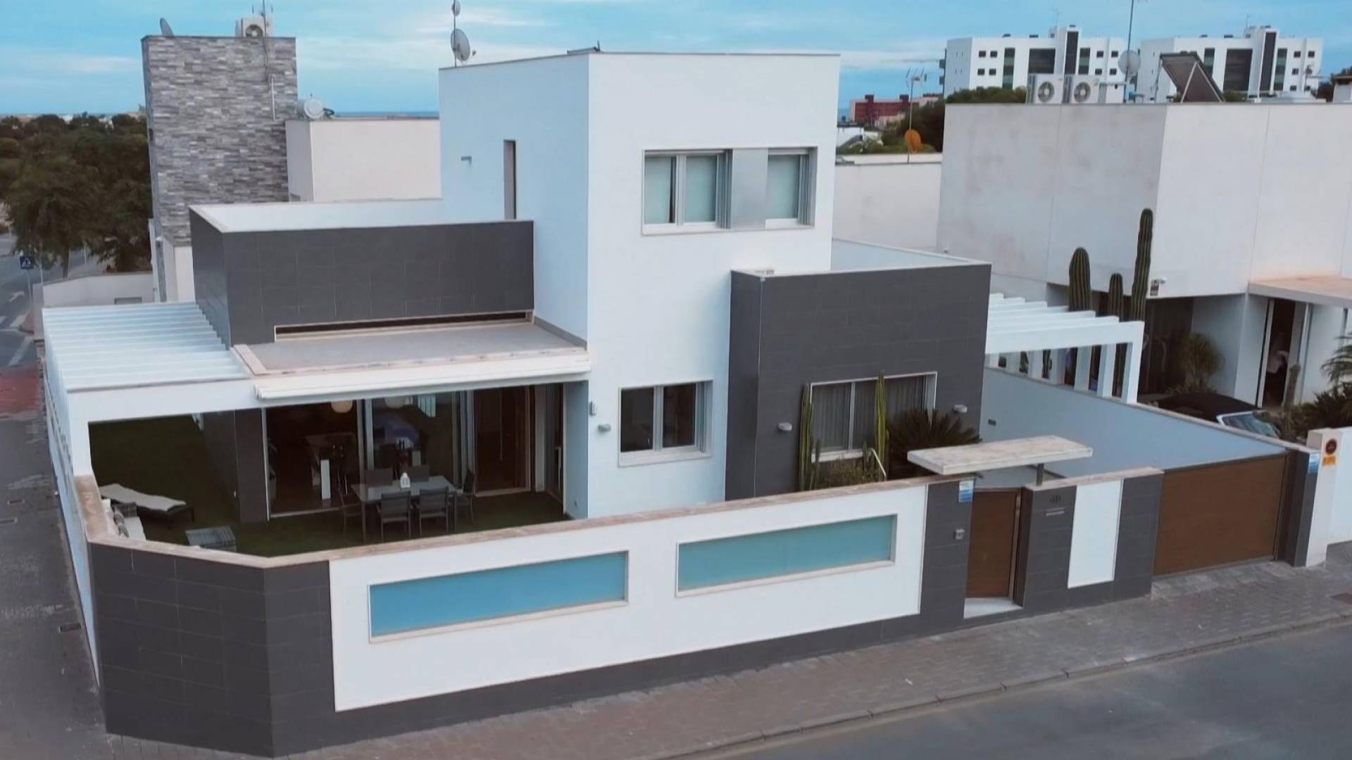 Nouvelle construction - Villa indépendante - Pilar de la Horadada - Mil Palmeras