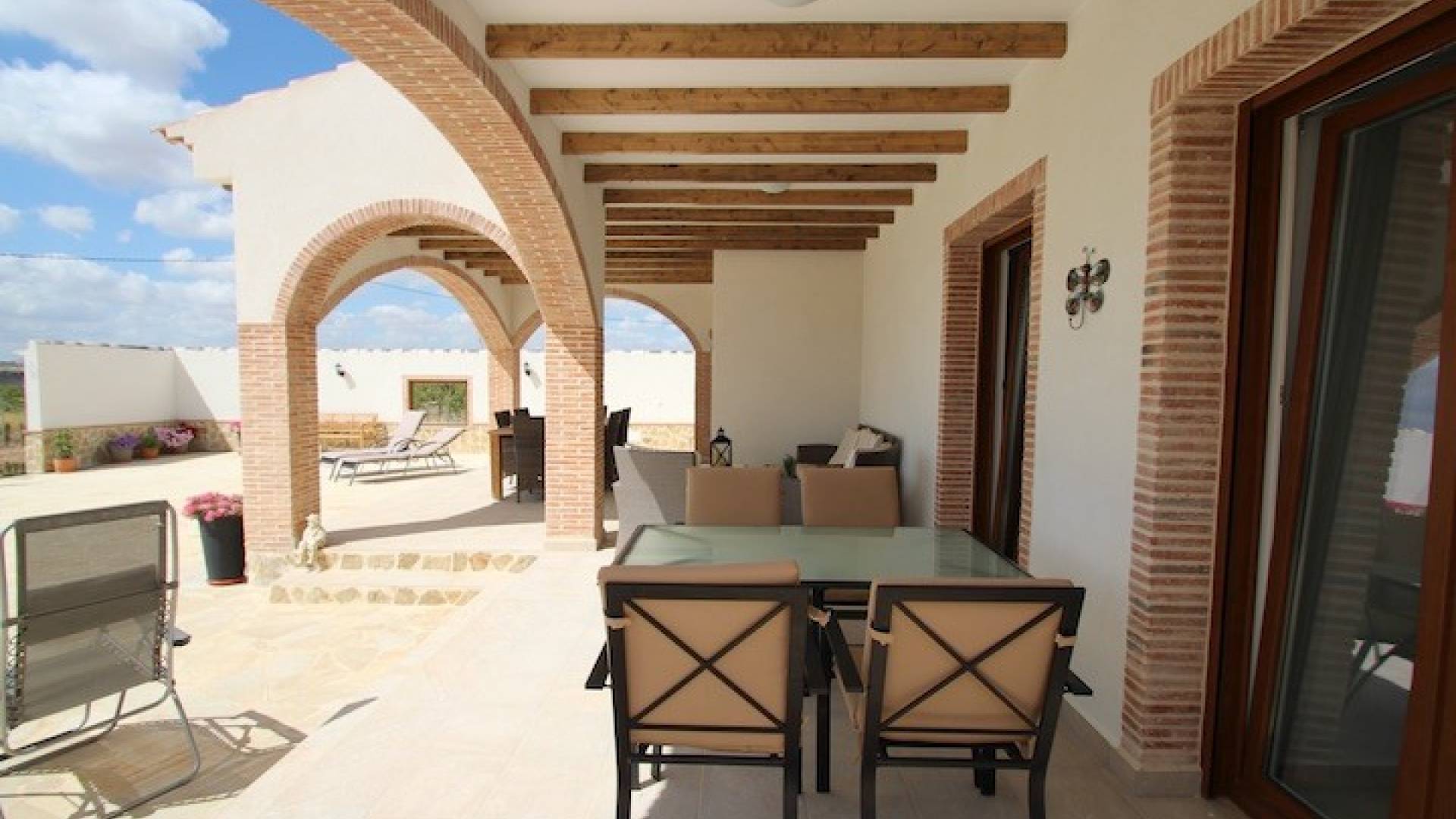 Nouvelle construction - Villa indépendante - Ubeda - Úbeda