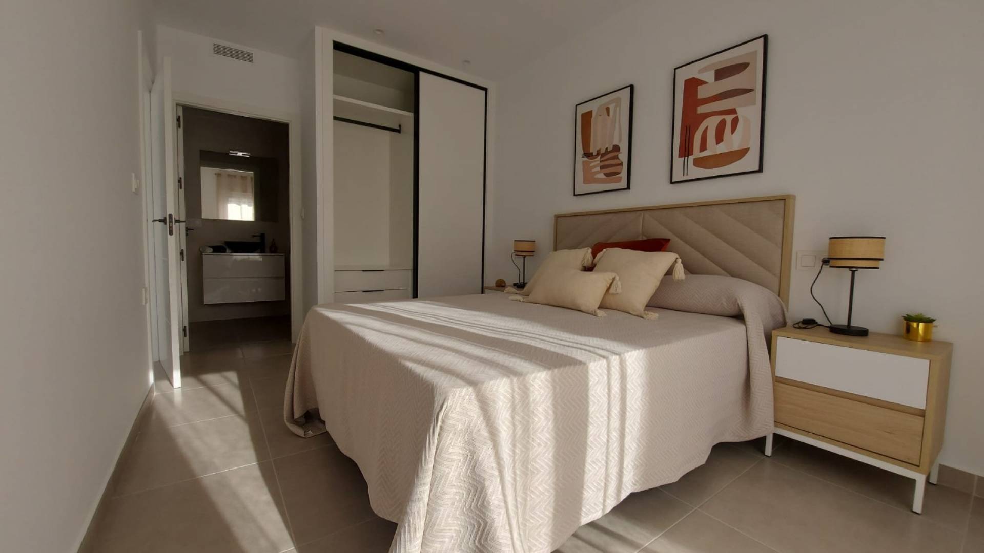 Nouvelle construction - Villa / Semi détaché - Roldan