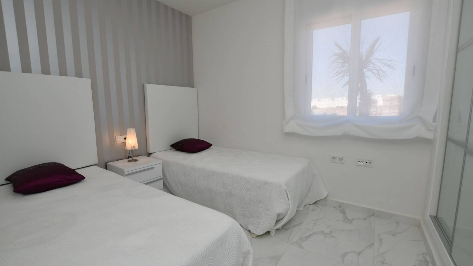 nowa inwestycja - Niski bungalow - San Miguel de Salinas