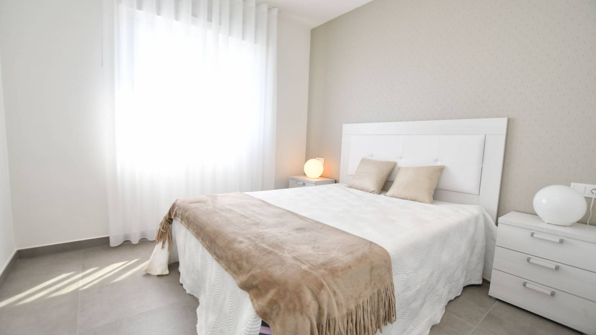 nowa inwestycja - Niski bungalow - San Miguel de Salinas